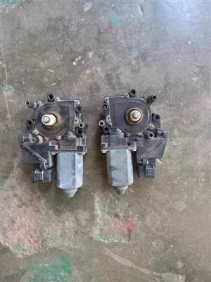 AUDI A4 B5 L&R WINDOW MECHANISM