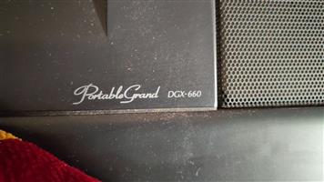 Yamaha Portable Grand Piano DGX 660 