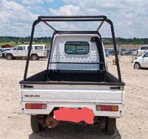 Suzuki Super Carry breaking-down for Parts 