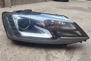 VW Jetta 6 Xenon Headlight 