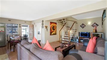 Townhouse For Sale in Florida Park