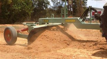 New Erdvark G25 trailed graders