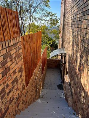 Beautiful Cottage in the heart of Melville  