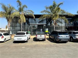 334m² Warehouse To Let in Louwlardia, Centurion