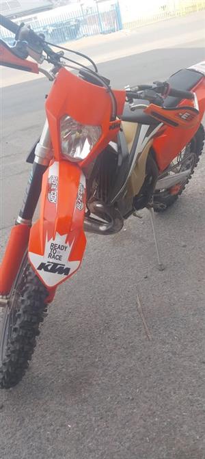 2017 KTM 300