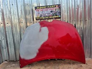 Renault Clio IV Bonnet