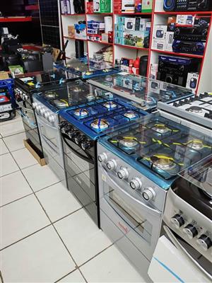 Brand new 4 plts gas stoves are on special 