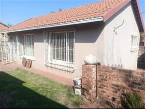 Garden cottage for rent Suiderberg Pretoria