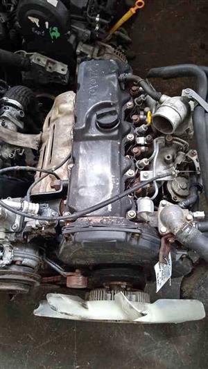 TOYOTA 2L HILUX ENGINES FOR SALE