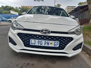 2020 Hyundai i20 1.4 FLUID  76000km