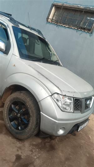 Nissan Navara 2006 yd25 daily runner disc and paperwork up to date minor tlc