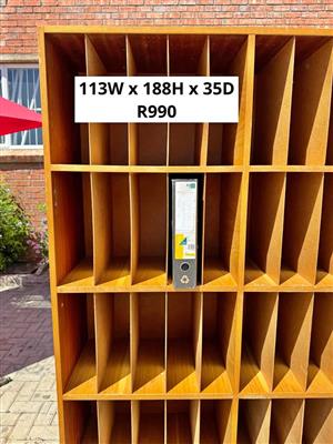 LARGE OFFICE ARCH LEVER FILING PIGEON HOLE BOOKSHELF