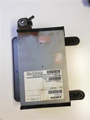 VOLVO S60 2.0T AMPLIFIER FOR SALE