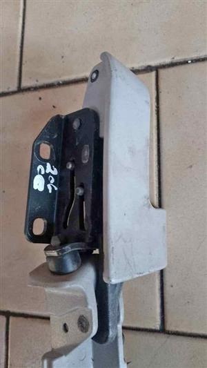 Peugeot 206cc roof lock lever