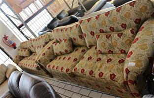 2 PIECE GRTEEN LOUNGE SUITE S064962L