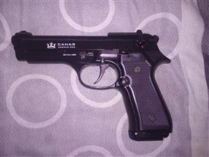 Self defense Canas pepper pistol (not real)