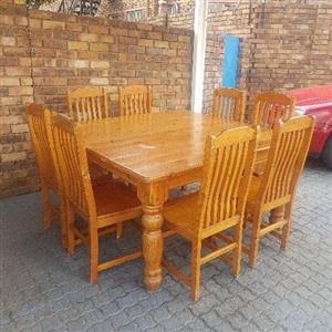 Used dining table and chairs. Free delivery around Kempton Park.