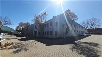 1,201m To Let in Gallagher Place Halfway House