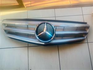 Mercedes Benz w204 front grill for sale