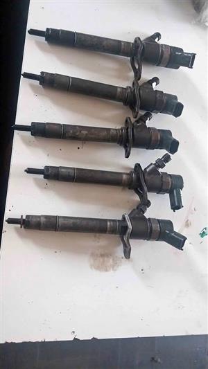Volvo XC90 D5 2.4 ltre 2007 injectors for sale