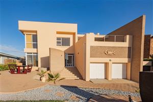 Dual Living Home – Perfect for Two Families ! Strandfontein West Coast