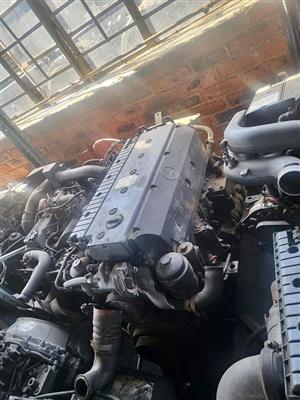 MERCEDES BENZ OM906 TRUCK ENGINE.  EXCELLENT CONDITION