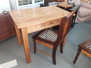 Useful, single-drawer, pine table
