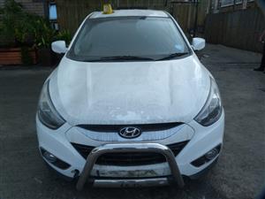 Hyundai ix35 CRDi 1.7 Diesel Manual G4HA White - 2015 SPARESBOYZ STRIPPING FOR S