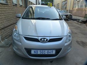 Hyundai i20 1.4 G4FA 1.4 Manual Silver - 2011 STRIPPING FOR SPARES
