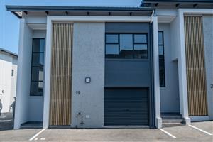 Modern Living in a Charming Westbrook Neighbourhood