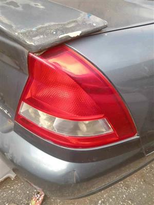 Chevrolet lumina 2006 rhs taillight selling 
