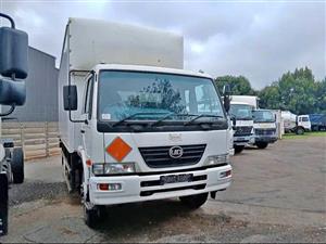 Nissan UD80 Closed-Body 2014 Model