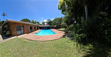 Meer En See - Prime Spot Beauty - with Flatlet: Stunning family HOME, with income opportunity!