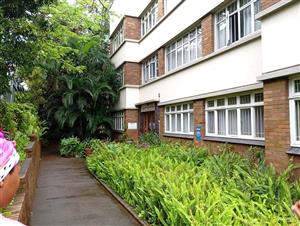 Spacious 2 Bedroom Apartment For Sale in Upper Glenwood, Durban, KwaZulu Natal