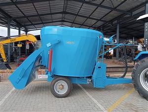 FEED MIXER