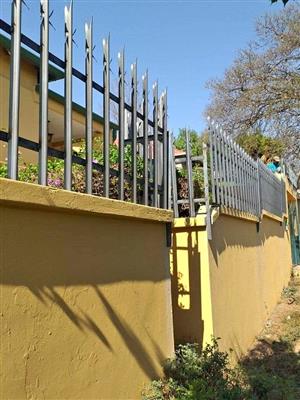 Palisade fence panels