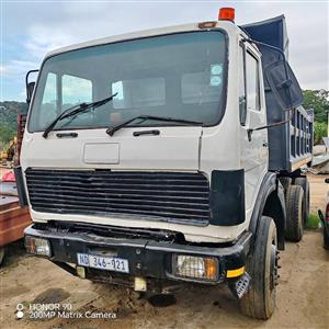 MERCEDES BENZ V10