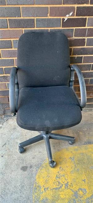 Office chair R350 280 Steve Biko rd Gezina  PTA 