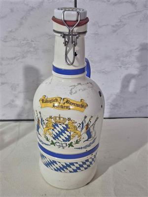 Königlich Bayerischer Bierkrug, a vintage-style German growler or stein