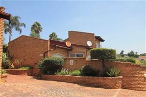 Townhouse For Sale in Corlett Gardens