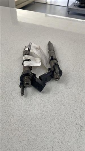 BMW 530D-330D-X5 3.0 N57D30 Injectors 