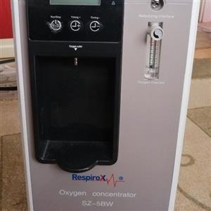 Oxygen concentrator machine 