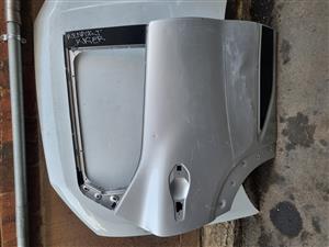 RENAULT KIGER RIGHT HAND DOOR