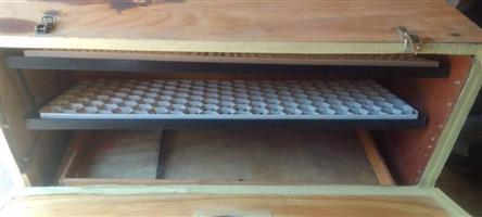 Poultry incubator