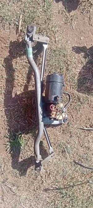 Opel Corsa wiper motor 