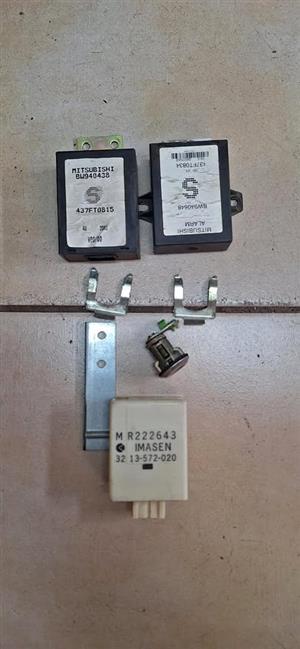 1999 Mitsubishi Colt 2.8 lockset available
