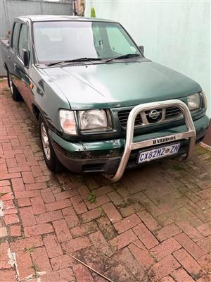 Nissan SE Bakkie 3.2 hard body 