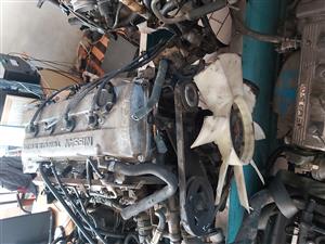NISSAN NP300 2.4 16V KA24 ENGINE