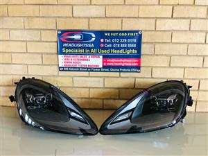 Porsche Cayanne/Macan (9YA) Left and Right xenon headlight