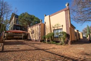 Neat Bachelor Flat – Private, Affordable & Close to Campus!